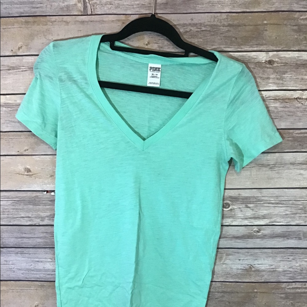 PINK V-neck t size xs